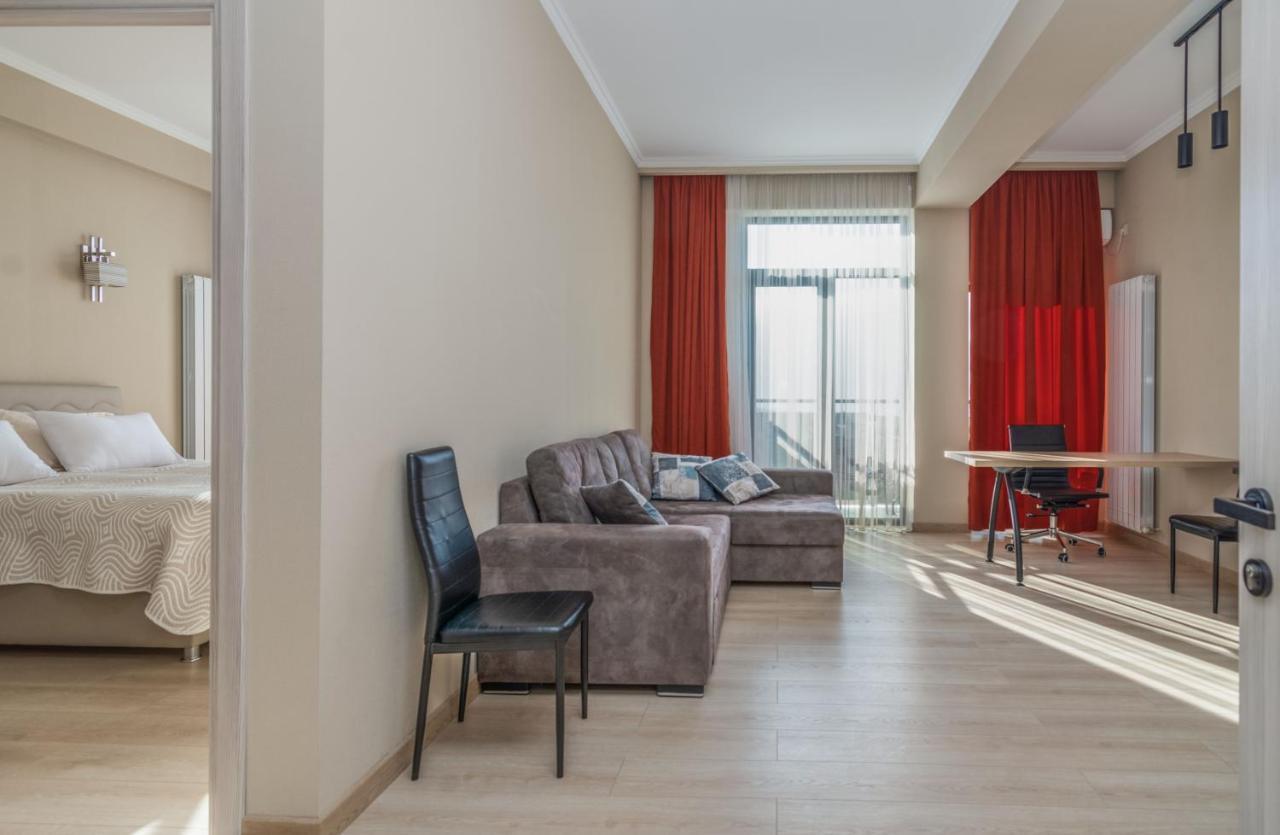 Hotel Alexandria Saguramo ภายนอก รูปภาพ