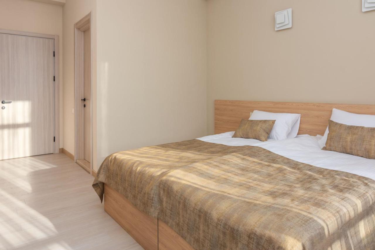 Hotel Alexandria Saguramo ภายนอก รูปภาพ