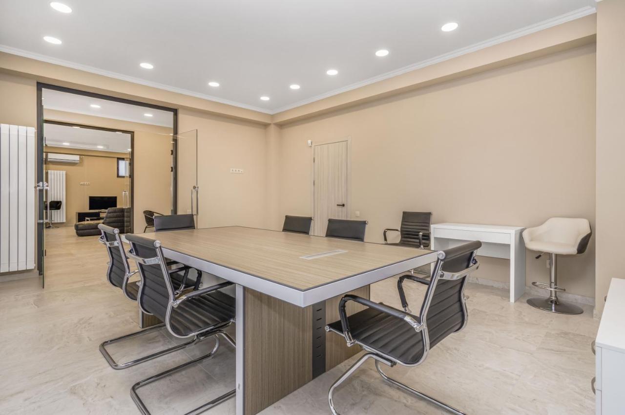 Hotel Alexandria Saguramo ภายนอก รูปภาพ